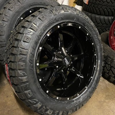 set of 4 Nitto Ridge grappler  with Moto Metal rims 