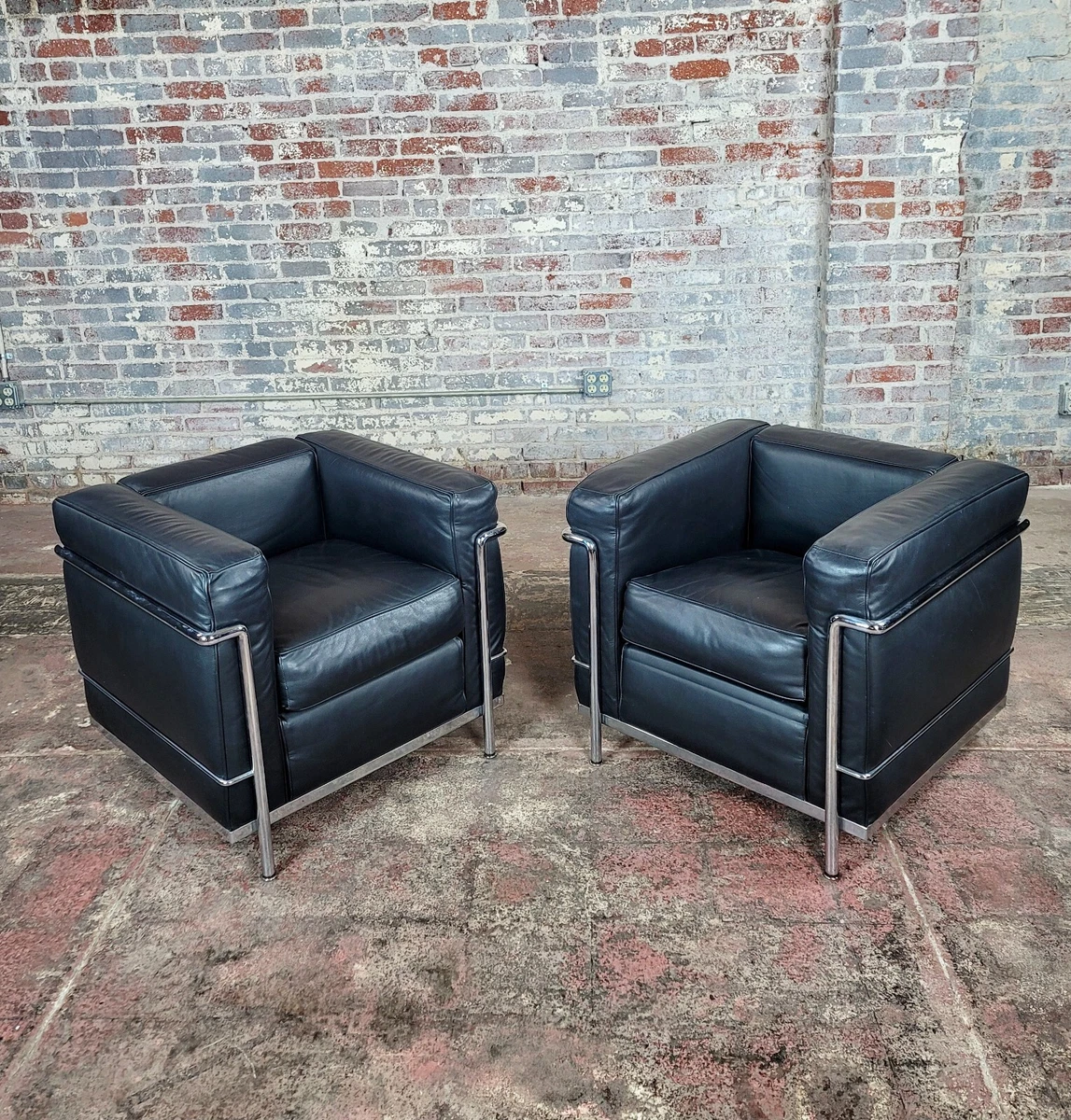 Lc2 chair hot sale