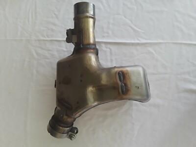 Showroom Take off OEM Kawasaki 13-14 Zx6r Ninja 636 Mid Pipe Comp