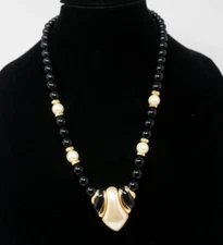 Vintage Napier Necklace Beaded Gold Black Pendant Beads Retro 80s Fashion 28''