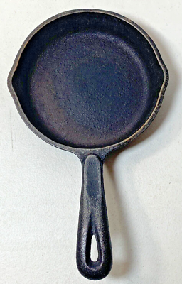 Wagner's 1891 Original ~Y Cast Iron 6- 1/2 “ Skillet Made In the
