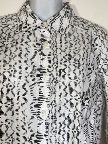 Roaman's Button Down Blouse Womens Plus 12W Black White Print LS Collared New - Picture 4 of 16