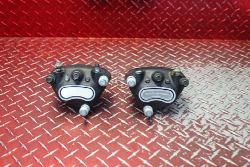 2007 HARLEY ELECTRA GLIDE FRONT BRAKE CALIPERS PADS & BOLTS FOR PARTS EG126 - Picture 11 of 13