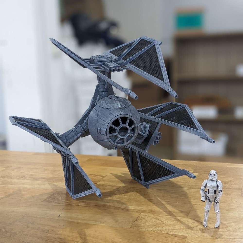Star Wars TIE Defender 3.75-inch Figure Display Diorama  