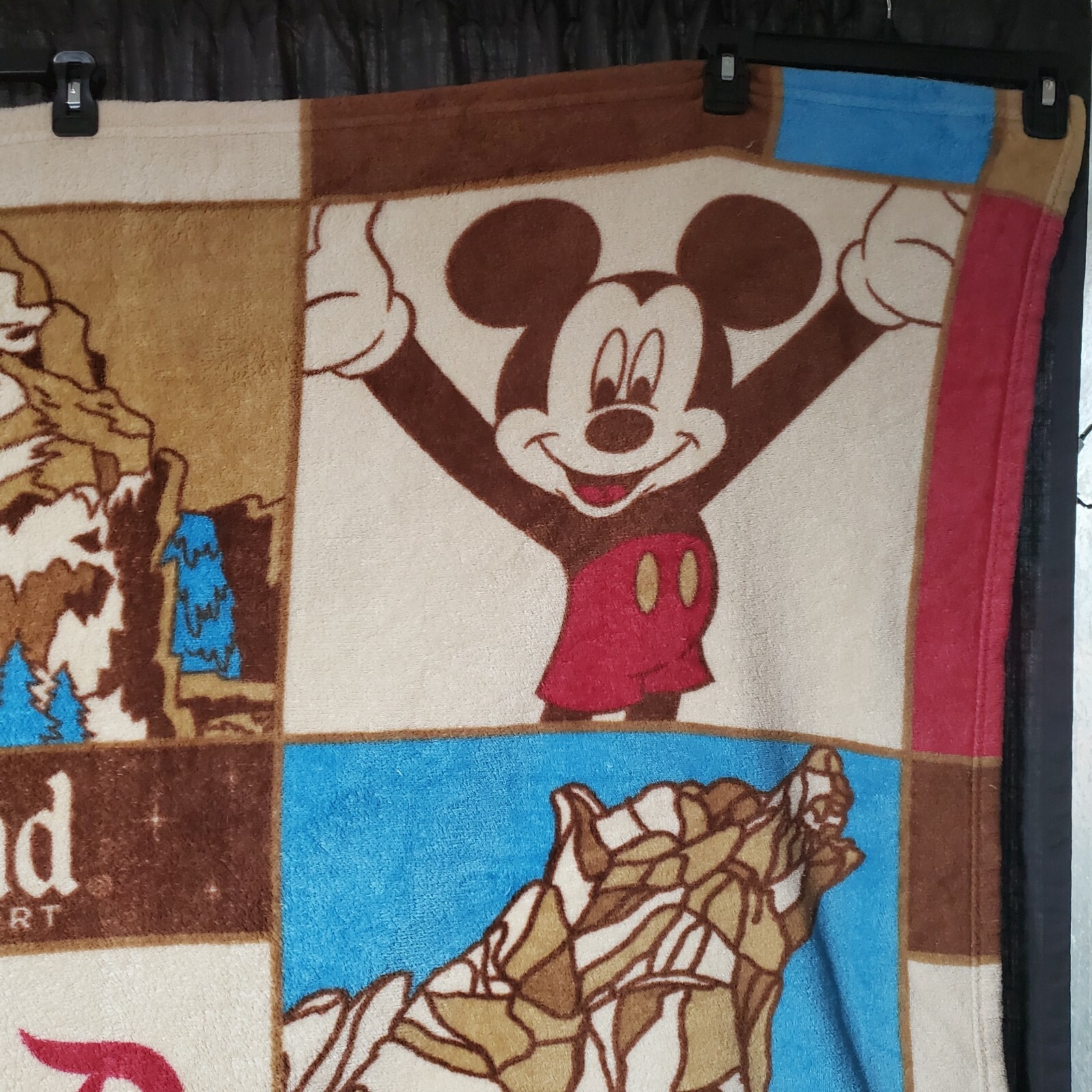 Disney Parks Disneyland Resort Throw Blanket Fleece 60 x 40 Mickey
