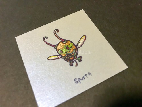 Marq Spusta Mini Micro Flying Bug Light Lavender Shimmer Kunstdruck 2 x 2"