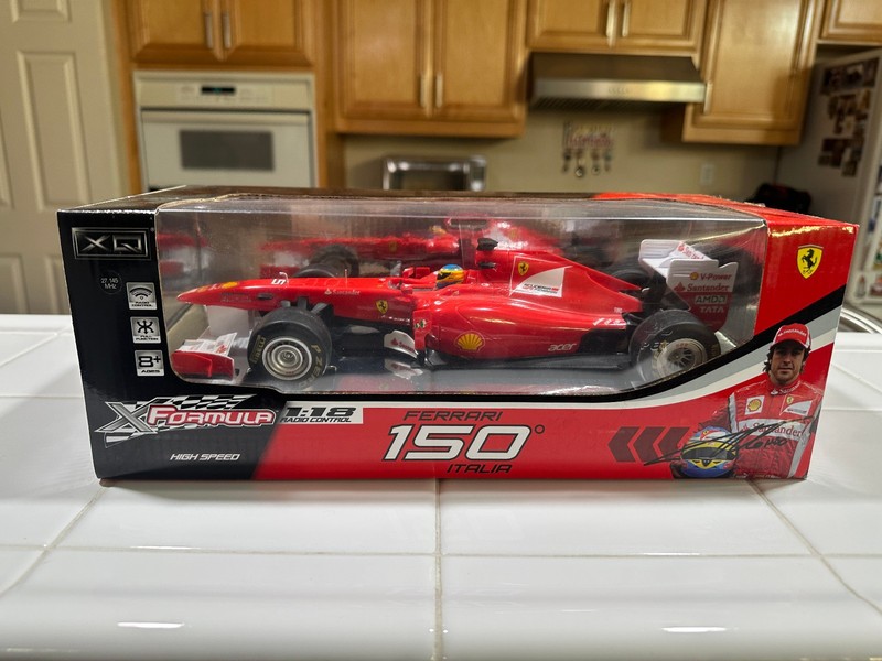 1/18 scale F2011 Fernando Alonso Formula 1 Ferrari Racing Car R/C