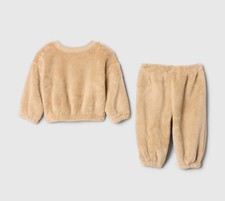 Baby Outfit, Soft 2 Piece Plush Set SZ 12-18 M Sweatshirt  Joggers, Tan Gap NWT