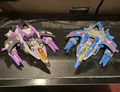 Hasbro Transformers Combiner Wars Skywarp & Thundercracker 2pc Figure Lot