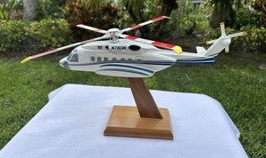 Sikorsky Aircraft S-92 Factory Demo Desk Top Display Model 1/40 SC Helicopter