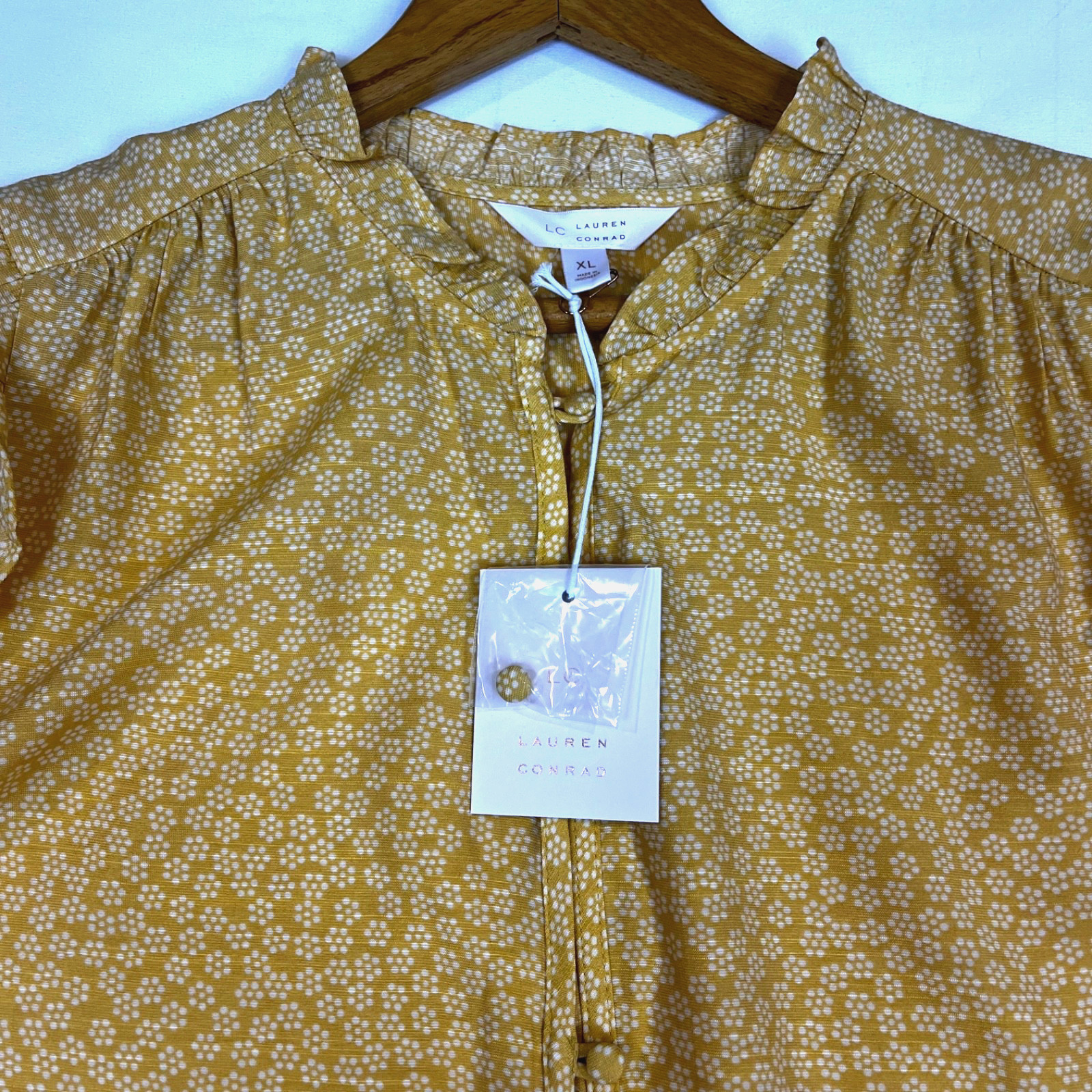 NWT LC Lauren Conrad Womens SIze XL Floral Blouse Top Ruffle Peasant Yellow 3/4