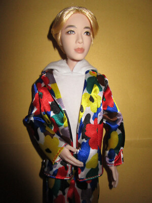 B625) COOLER BARBIE KEN BTS DOLL MATTEL 2019 BANGTAN BOYS K POP NEUWERTIG