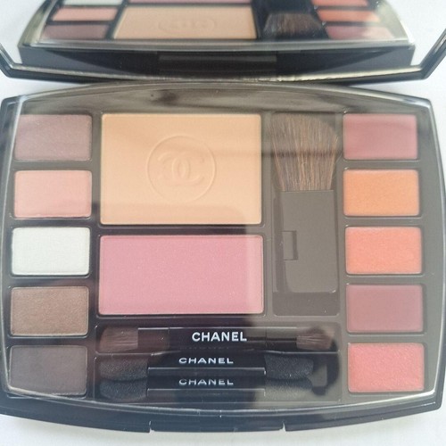 CHANEL Travel Makeup Palette (15g+1.5g / 0.53oz+0.05oz) Limited Edition - Picture 3 of 7