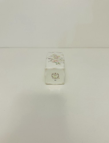 Royal Albert - Butterfly Days, rectangle 11.5cm vase. Made in England - Picture 8 of 9