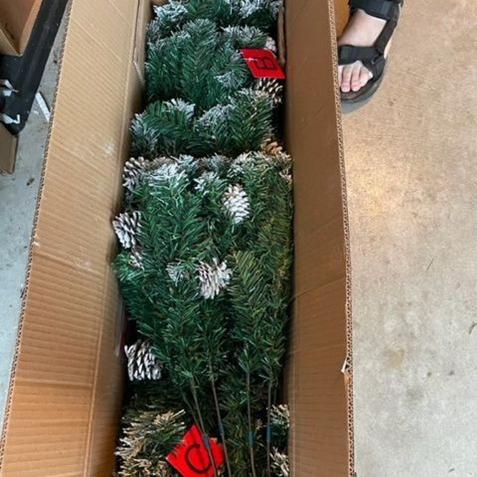 6FT PreDecorated Christmas Tree w/ Pine Cones, Flocked Branch Tips eBay