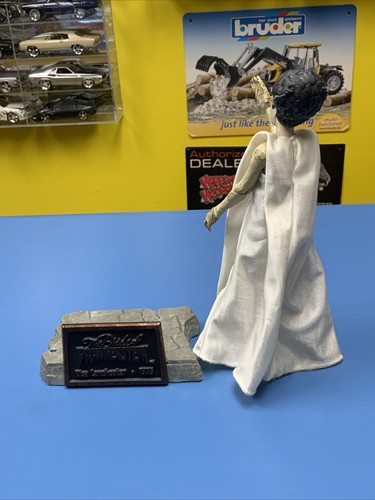 Vintage 1999 Sideshow Figure Universal Monsters BRIDE OF FRANKENSTEIN with Stand - Picture 4 of 9
