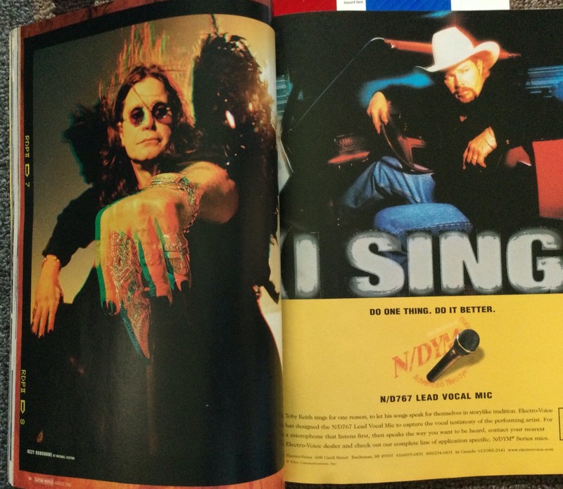 Guitar World Mag. Aug. 1999 Ozzy Osbourne 3-D  Limp Bizkit Hendrix Metallica