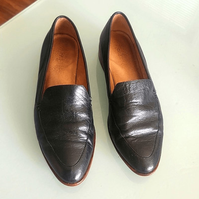 Madewell The Frances Preppy Dark Academia Minimalist Leather Loafers Size 7.5
