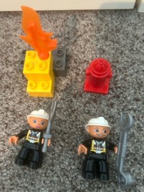 Lego Duplo 10593 Fire Station 100% COMPLETE Set Fire Truck Fireman Retired!