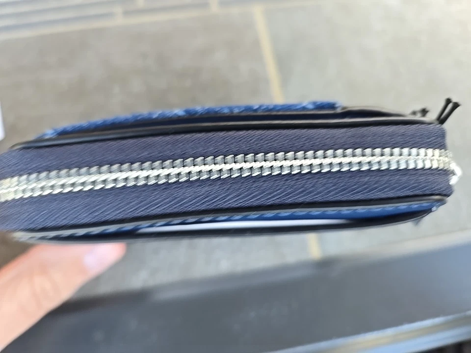 Estuche para Tarjetas Coach Denim con Cremallera con Acolchado Cadena de Identificación Cartera Bolso Dije ~NUEVO CON ETIQUETAS~ CAR26 Foto 4 de 4