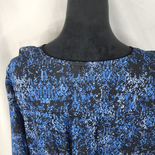 CATO Size XL Ruffled V-Neck Blue & Black Floral 3/4 Sleeve Office Casual Blouse - Picture 6 of 10
