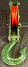 VTG 1 Ton Snatch Block Swivel Hook Tow Shackle Tool Green Red Industrial Decor