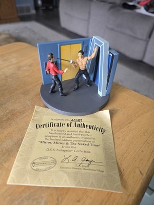 2010 Hawthorne Village Star Trek Naked Time U.S.S. Enterprise Collection W/ COA