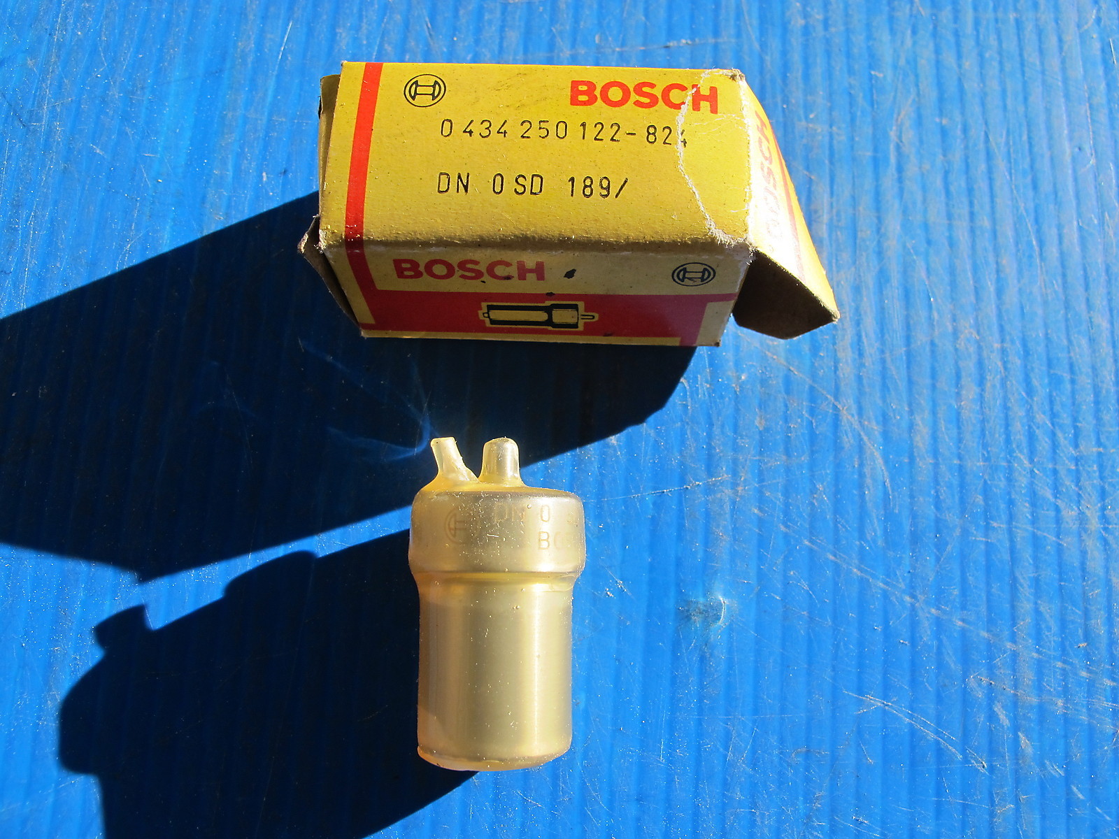 Injecteur Bosch pour Renault Super 5 R9 R11 R18 R21 R25 et Express