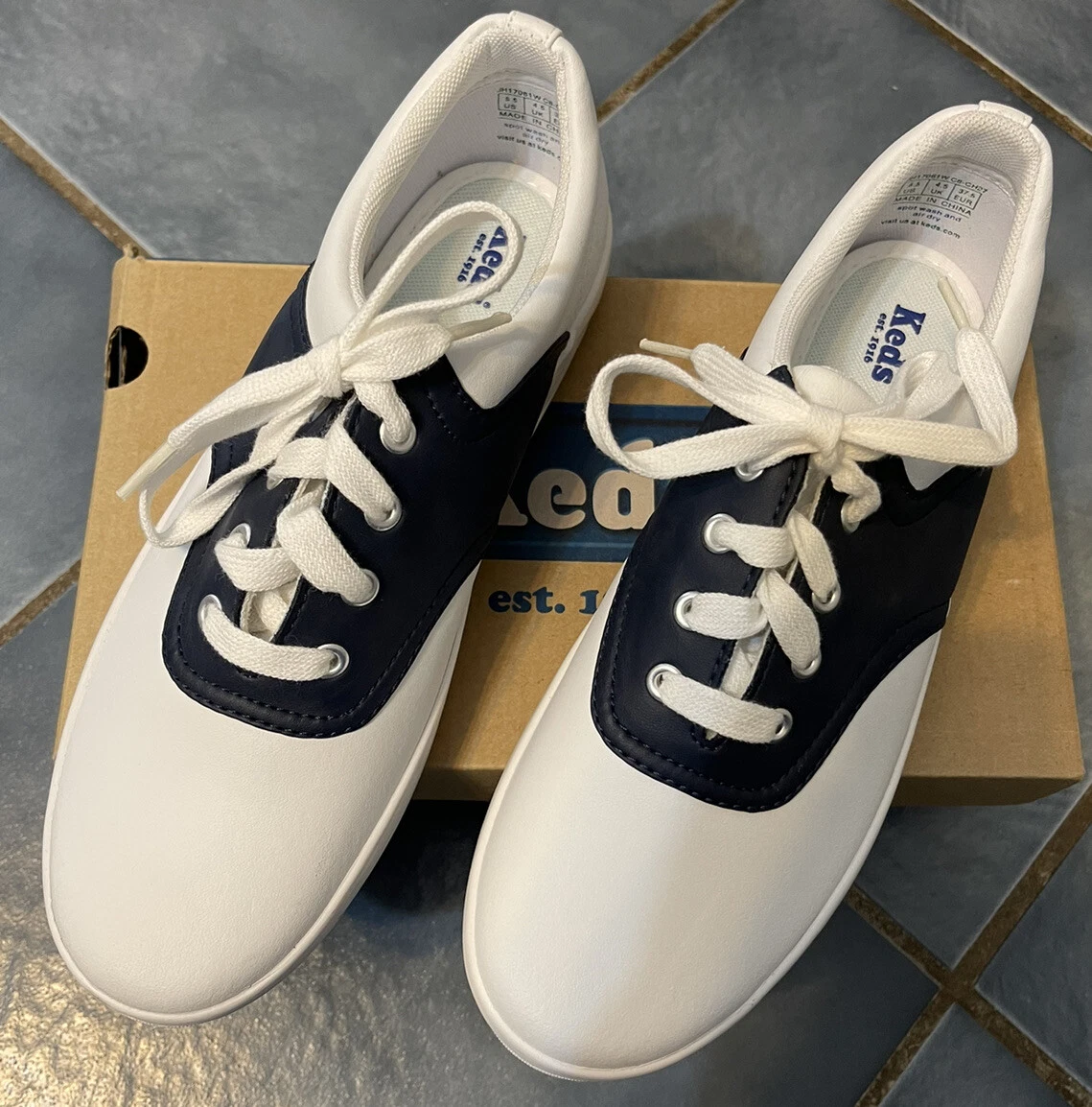 atom typisk virkelighed Keds School Days II Girl White Navy Leather Saddle Oxfords Sneakers Shoes  5.5 W | eBay