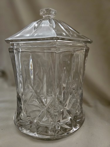 Lady Anne by Gorham Crystal Biscuit Barrel w/ Lid 9" H x 6.5" Diameter Hexagon - Picture 14 of 14
