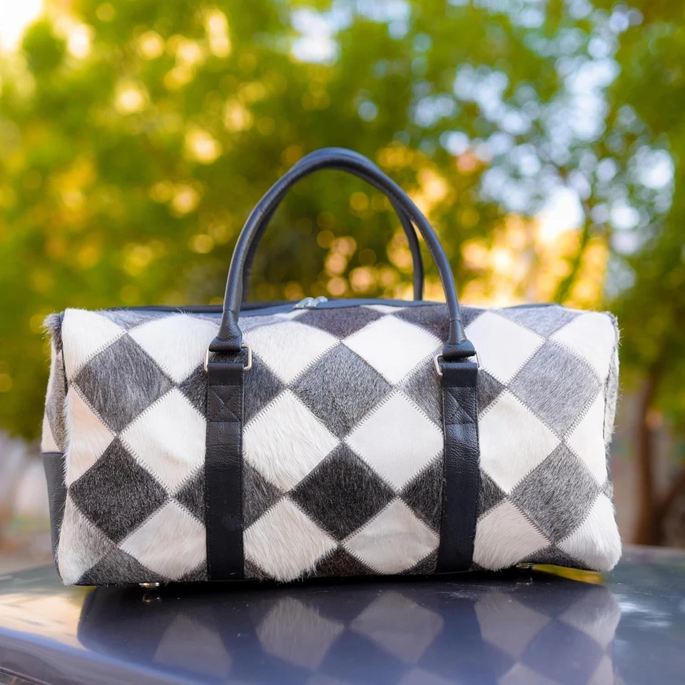 Bolso de Lona de Cuero de Vaca Piel de Vaca Pelo Gris Blanco Bolso de Fin de Semana Bolso de Viaje Foto 2 de 4