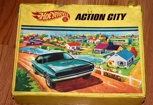 Vintage Hot Wheels Action City Folding Play Set 1968 Redlines