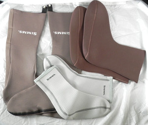 Lot of 3 Pr Simms & Unbranded Nylon / Neoprene Wading Socks, Sizes S (2) & L (1)