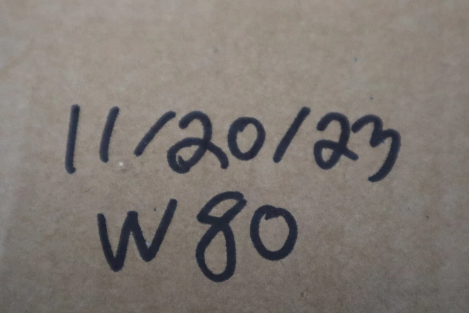 Оригинальный переключатель памяти и блокировки переднего водительского сиденья Volvo S90 2018 года выпуска 31433417 - Изображение 4 из 4