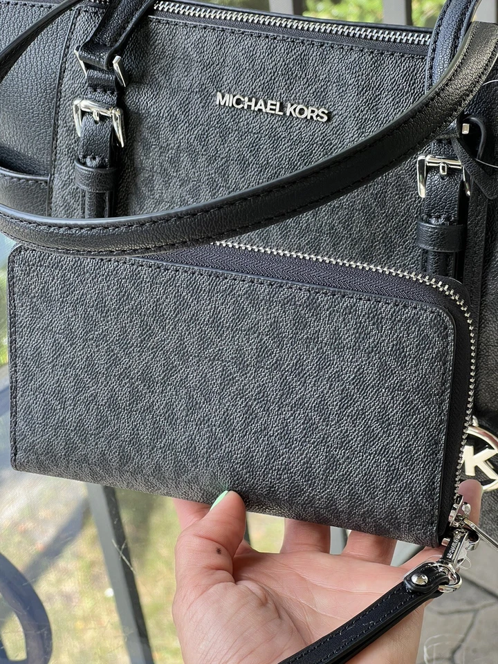 Michael Kors Jet Set Travel Charlotte Tote Shoulder Handbag + Phone Case Wallet - Image 3 of 4