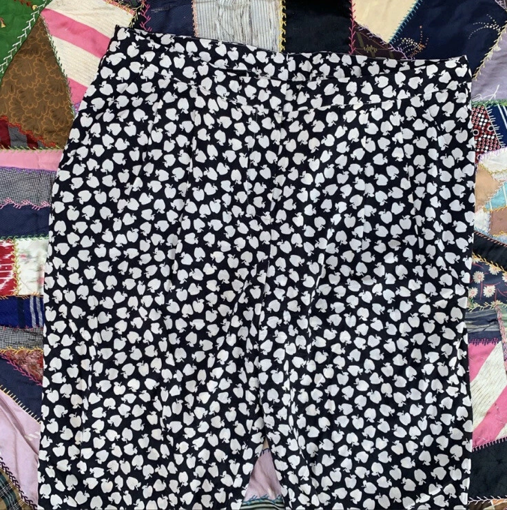 Calça cropped padrão maçã de seda DKNY - Imagem 2 de 4