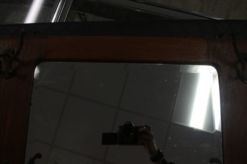 Vintage 1900's Solid Quartersawn Tiger Oak Beveled Mirror w/ Hooks 27.5" x 17" - Bild 11 von 18