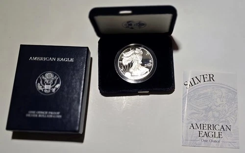 2002 W American Eagle One Ounce Silver Proof Coin w/ Original Box & COA