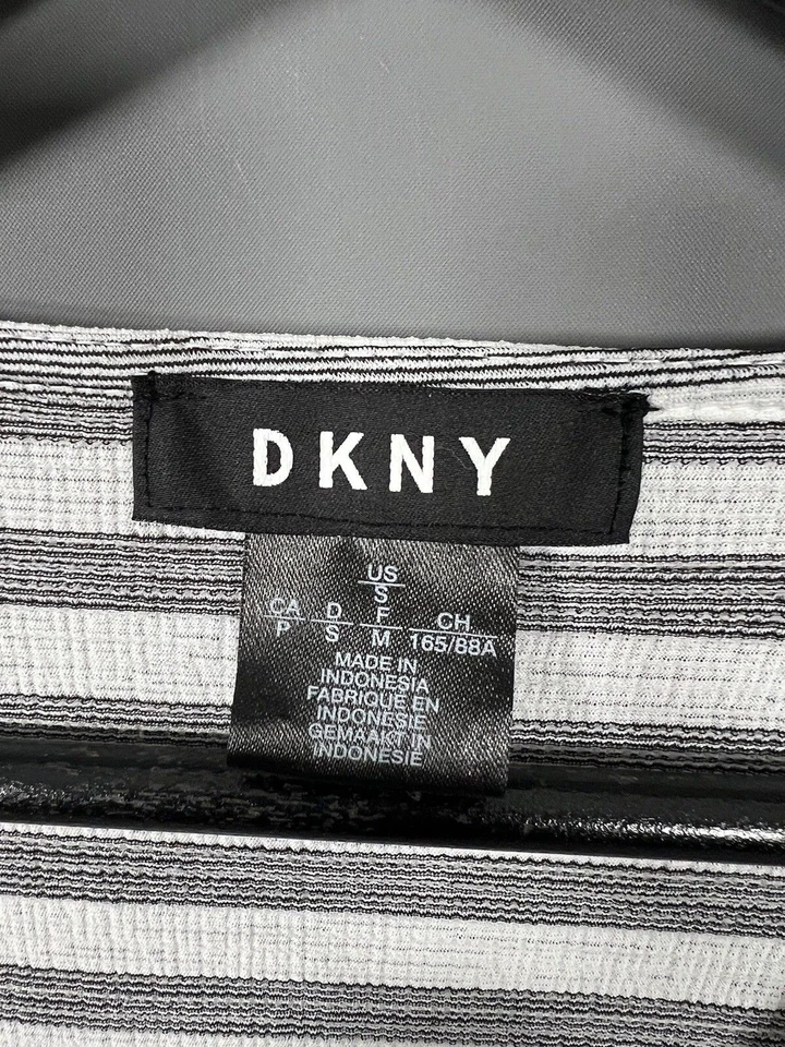 Top DKNY - Talla Pequeña - Rayas - Excelente Estado - Para Mujer’s Foto 2 de 4
