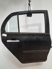 Porte arrière et accessoires Toyota YARIS