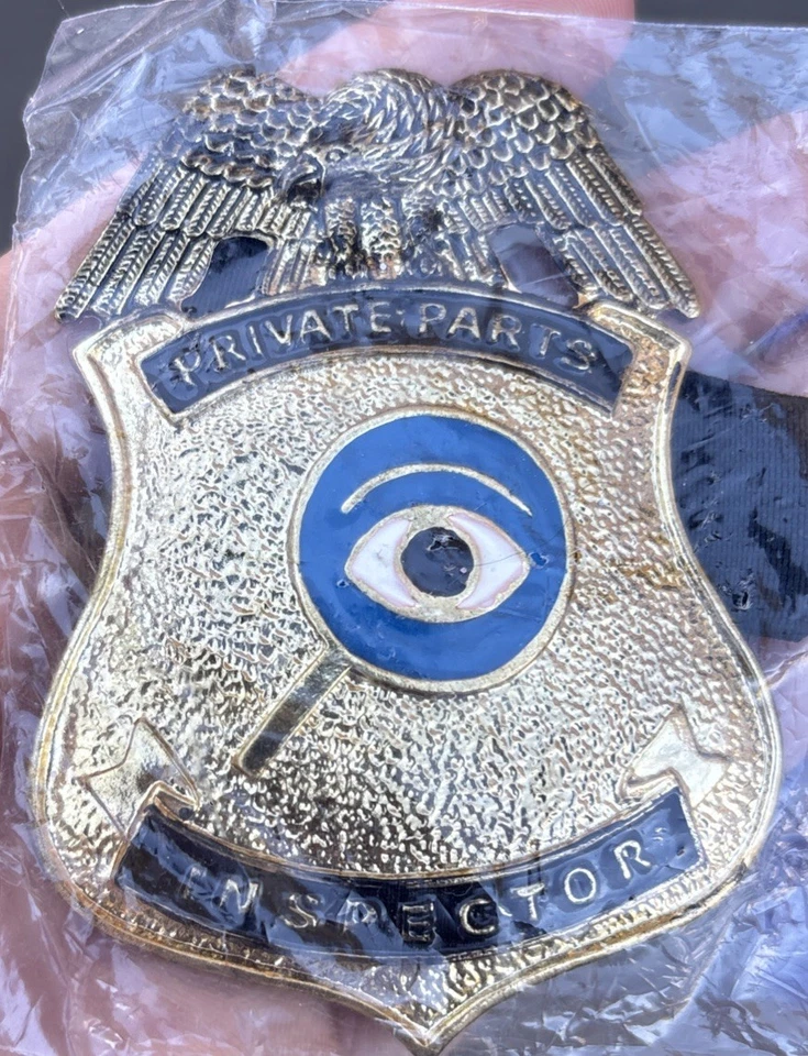 Insignia de metal de inspector de piezas privadas de colección broma de novedad comedia de Halloween Nuevo de Lote Antiguo Foto 4 de 4