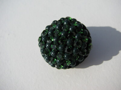 VINTAGE DOMED EMERALD GREEN RHINESTONES CELLULOID SEWING BEADED PATTERN BUTTON 