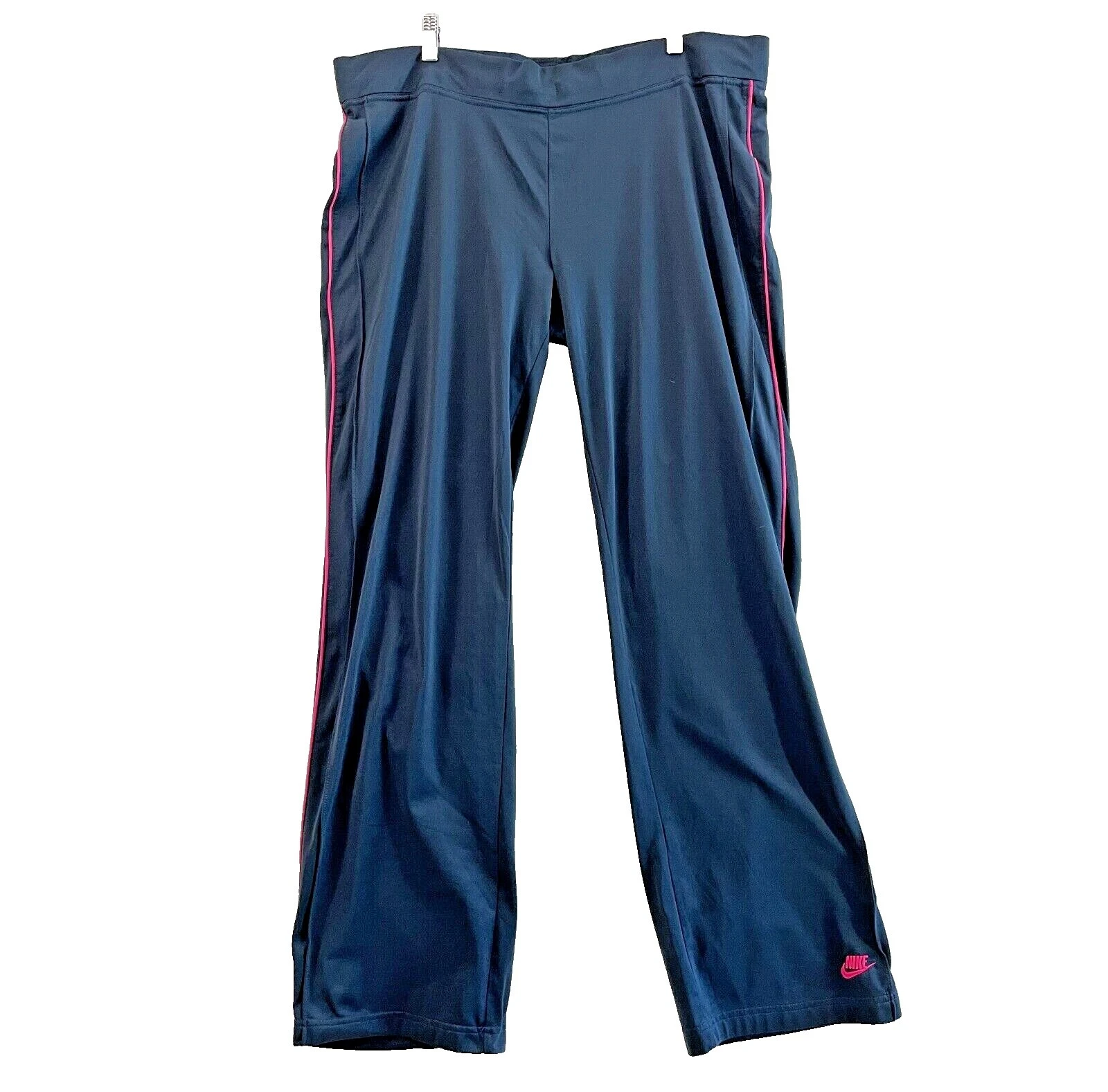 Винтажная женская одежда Nike Sportswear/Beach