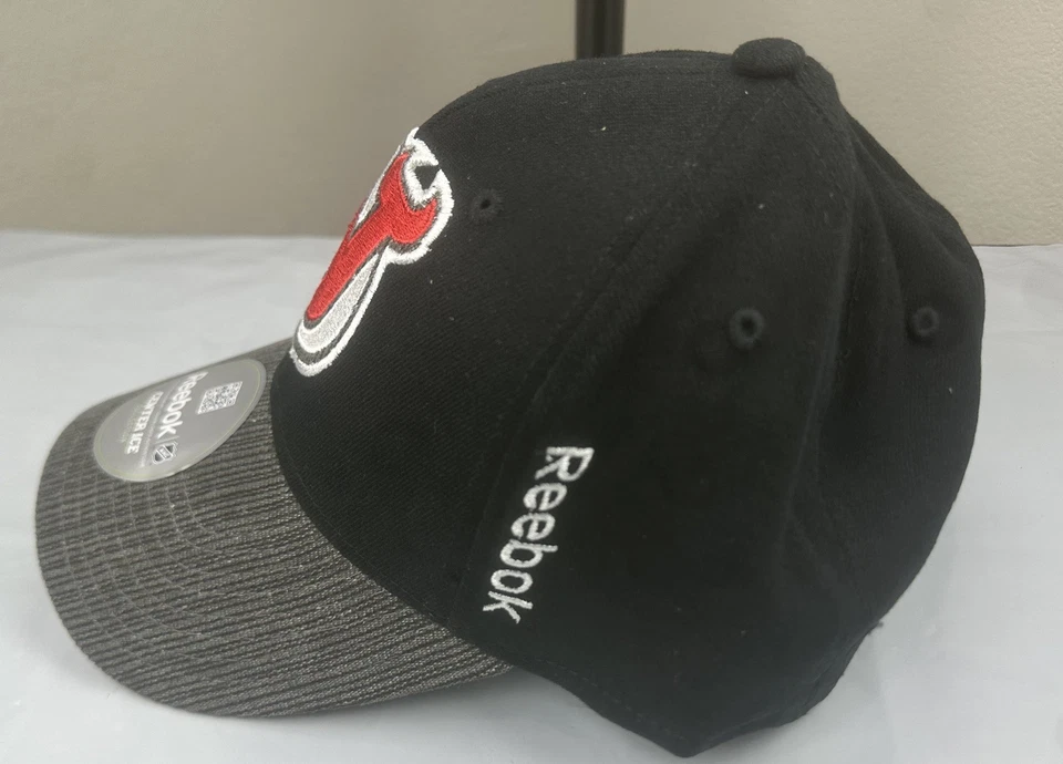 Gorra de béisbol Reebok Center Ice NHL New Jersey Devils gato L/XL ajustada unisex  Foto 2 de 4