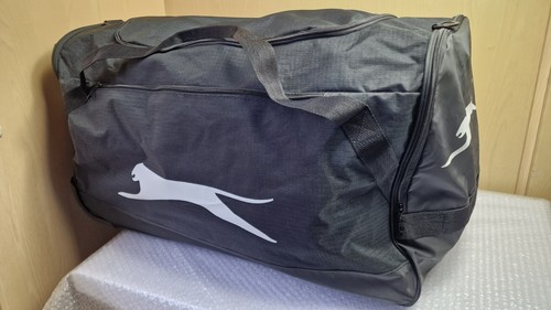 Large Puma Holdall Wheeled Bag Black 73 X 31 Cm - Picture 4 of 11