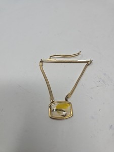 Vintag Fly Fishing  Tie Bar Clip Clasp Gold Tone Yellow Feathers