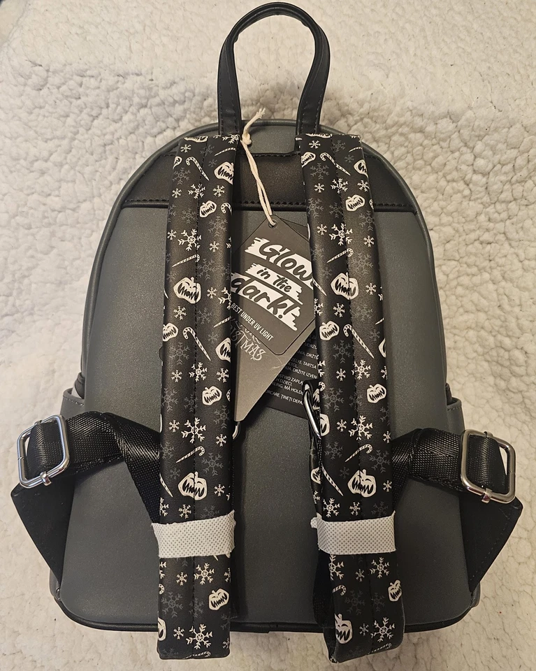 Mochila Loungefly Disney Pesadilla antes de Navidad Trineo Globo de Nieve Brillo Foto 2 de 4