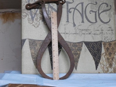 Antique Ice Tongs   Marked  Staatsburg 31    Late 1800s Ice Harvest Tool