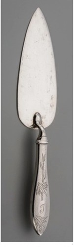 A055 Chinese Export Silver Trowel-Form Cake Server