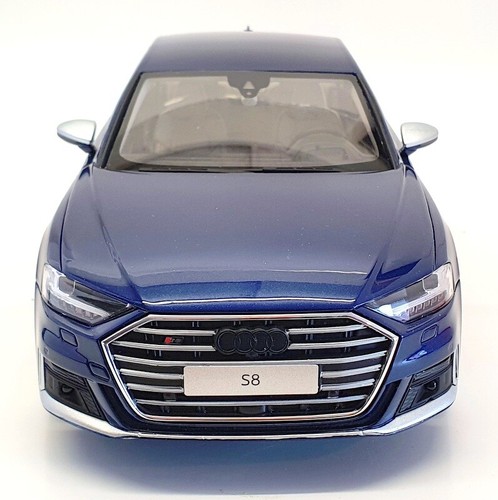 GT Spirit 1/18 Scale Model Car GT313 - 2020 Audi S8 - Navarra Blue - Imagen 5 de 6